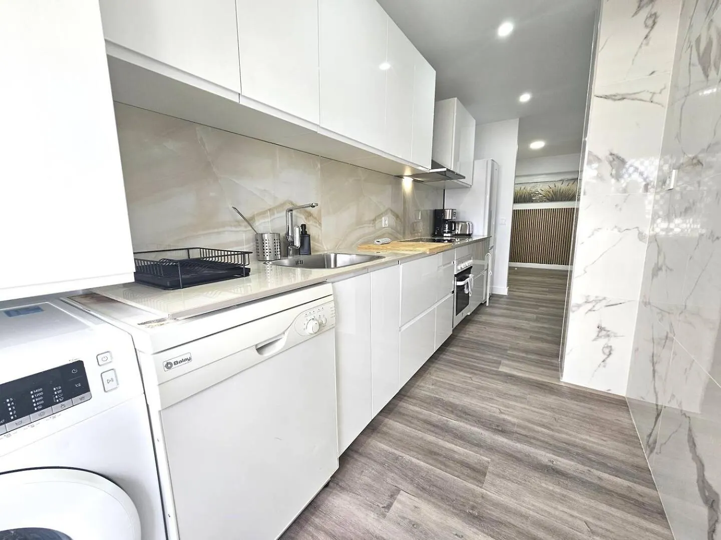Lovely Apartment In Nueva Andalucia Pass The Keys Marbella 0*,  España