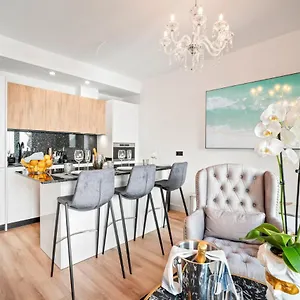 Puerto Banus Luxurious In The Heart Of The Port Apartment
