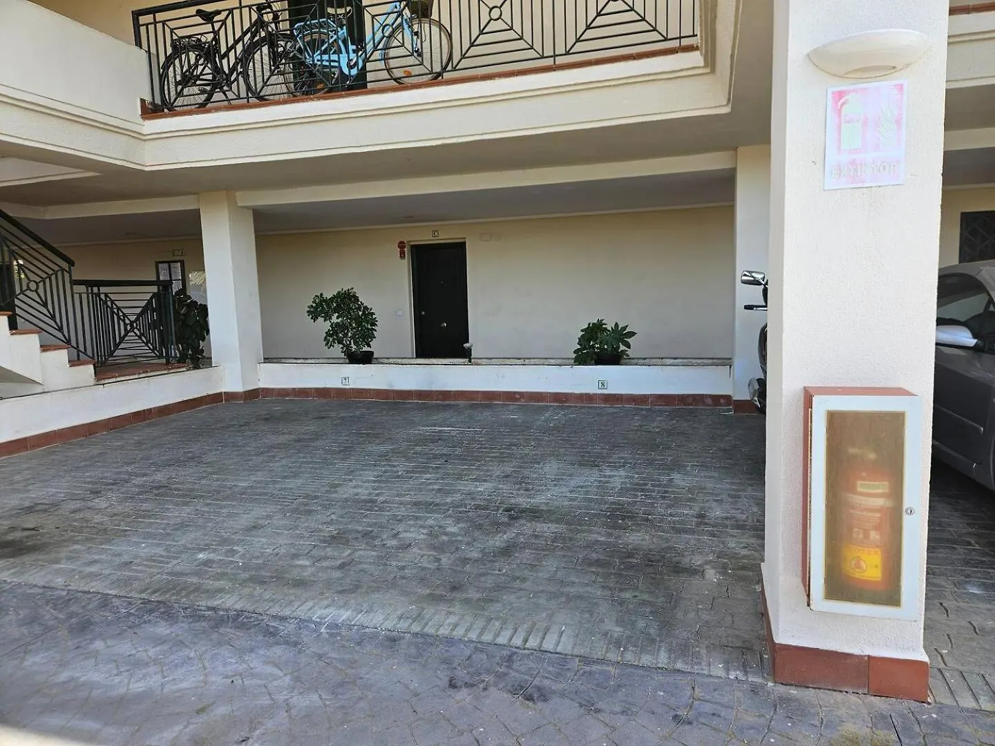 Lovely Apartment In Nueva Andalucia Pass The Keys Marbella