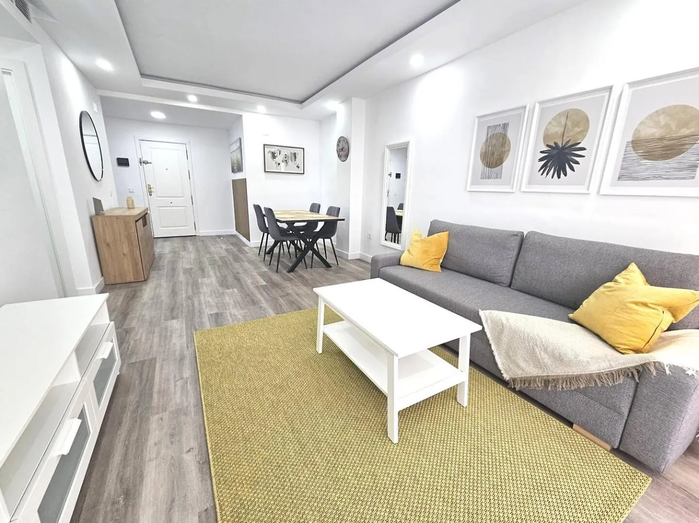 Lovely Apartment In Nueva Andalucia Pass The Keys Marbella